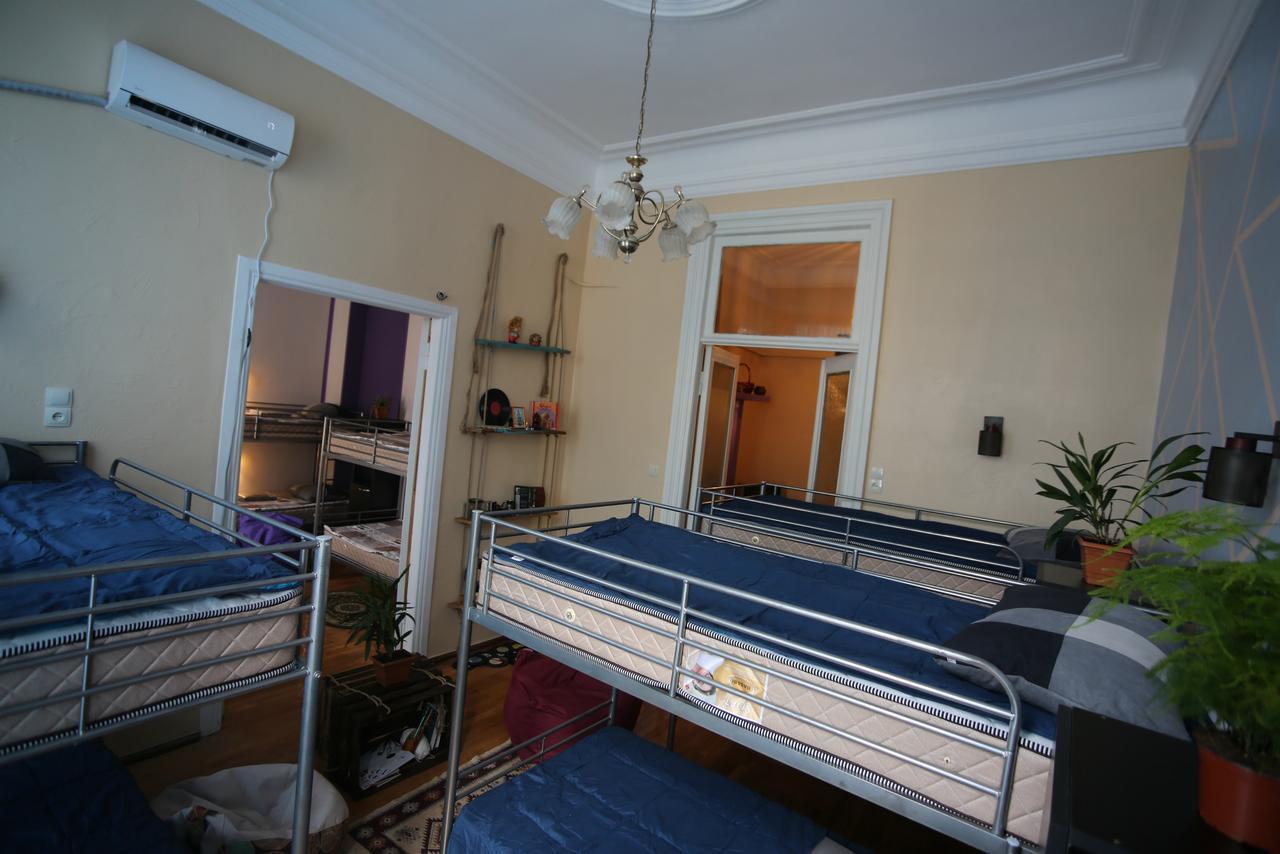 Lilus Hostel Batumi Eksteriør bilde