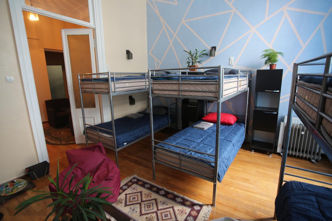 Lilus Hostel Batumi Eksteriør bilde